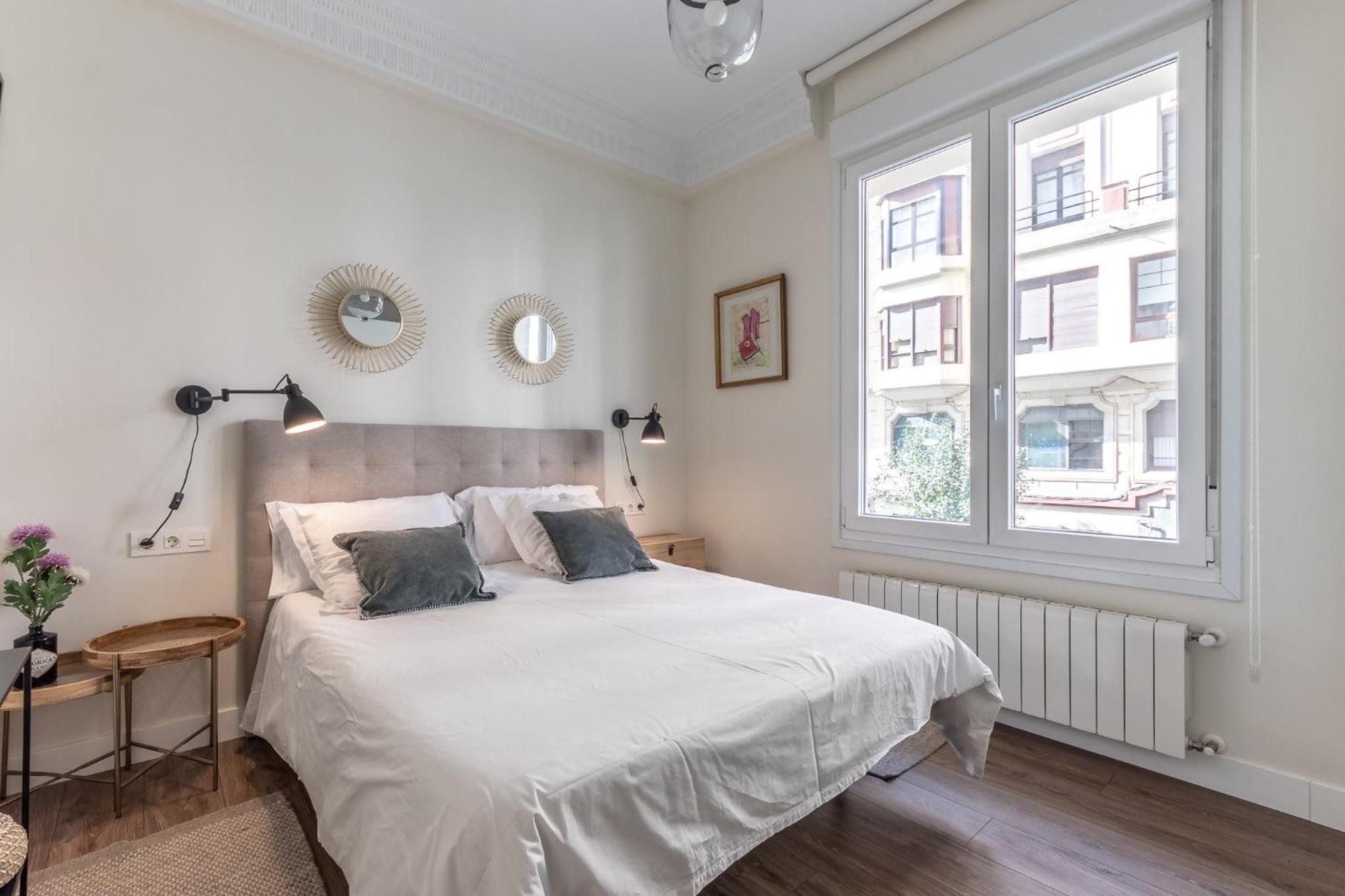 Homeloving Apartment Bilbao Centre With Parking Extérieur photo
