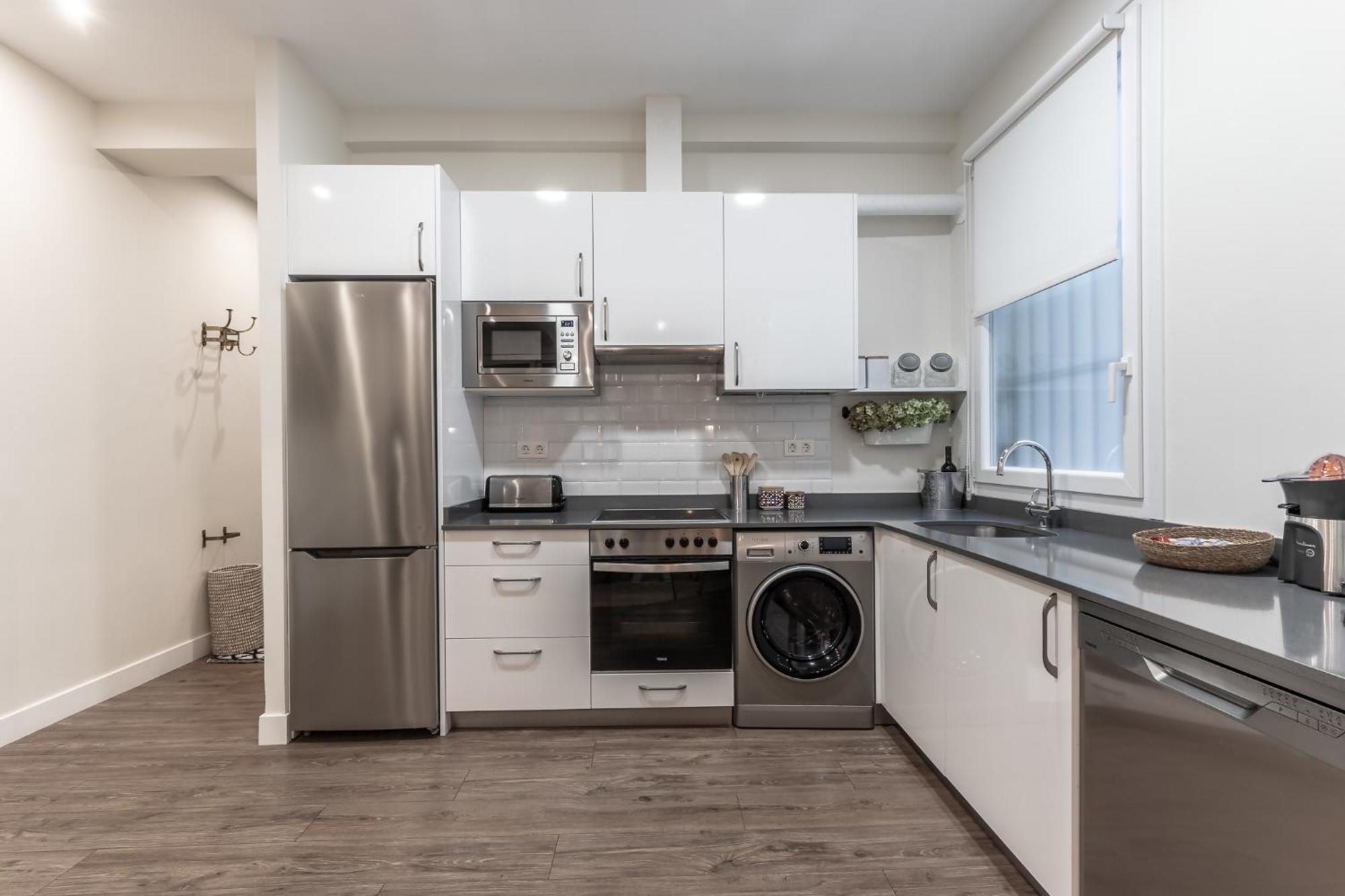 Homeloving Apartment Bilbao Centre With Parking Extérieur photo